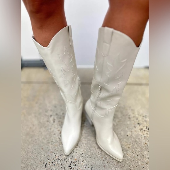 Madden NYC Embroidered Tall Western Coastal Cowgirl Stacked Heel Boot Size 9 NWT - Picture 6 of 10